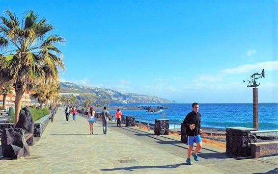Bright Spacious Apartment, 2 Min Walk From Beach Candelaria Exterior foto